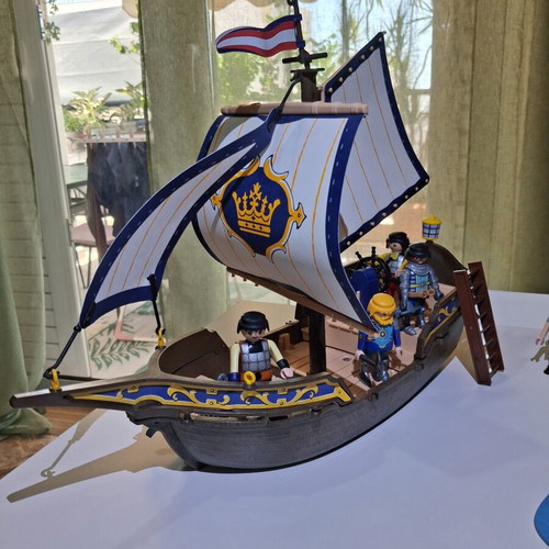 Playmobil 70412 pirate ship like new with extras and missing parts