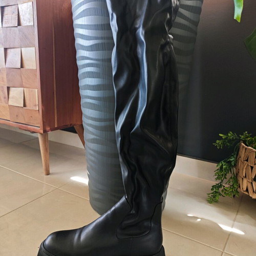 Zara over-the-knee boots no. 40 like new, black faux leather