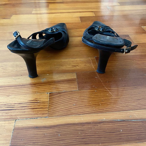 Pedro Miralles leather slingbacks used, size 39, black