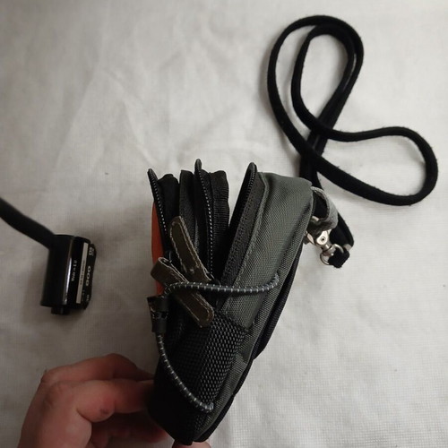 Case Logic camera case for compact camera used in good condition