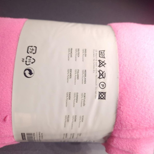IKEA Polarvide fleece blanket new, 130 x 170 cm, pink