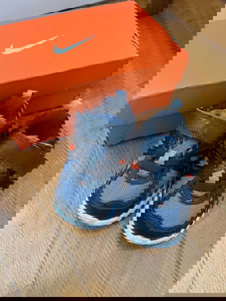 Nike παπούτσια