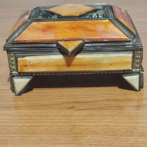 Moroccan jewelry box used with bone inlays and velvet interior