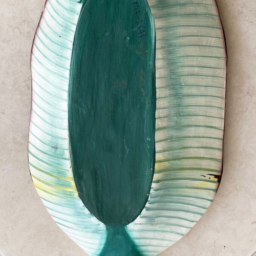 Wooden decorative fruit bowl with bananas and banana leaves like new