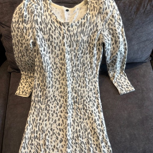 Dresses in excellent condition, pack sizes S and M
