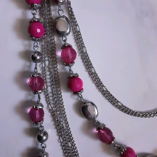 Silver necklace like new