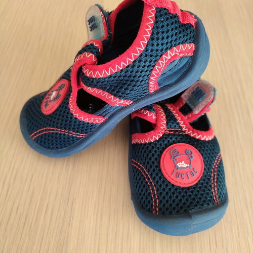Tuc Tuc beach shoes used, size 23, blue and red