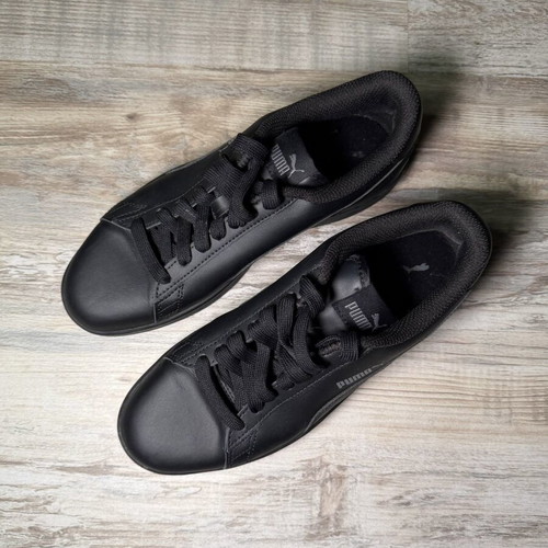 Puma low-top sneakers black women's size 38