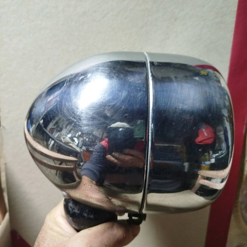 Vintage car beam headlights used in very good condition