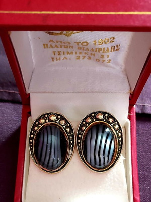 Vintage earrings from the 1960s like new