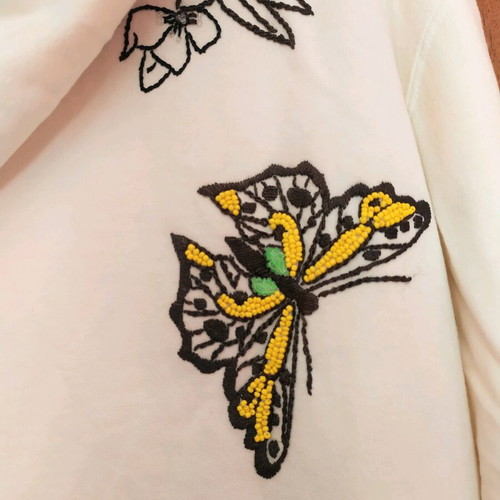 Unconditional sweatshirt jacket with embroidered butterflies like new, white, size M