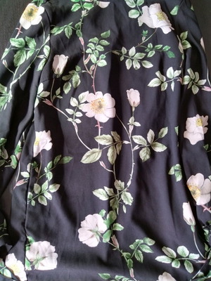 Floral blouse dress H&M like new, size S/M, black multicolor