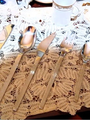 Inox Rostfrei Dh Solingen Cutlery Set like new, modern minimalist design