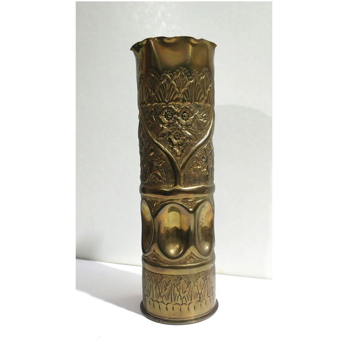 75mm M5A1 Shell Casing Vase 1944 with Ornate Design like new