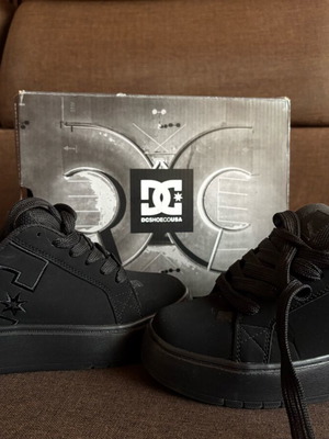 DC shoes new, sporty, size 36, black