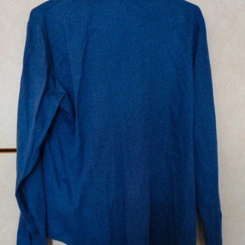 Women's shirt size M blue like new