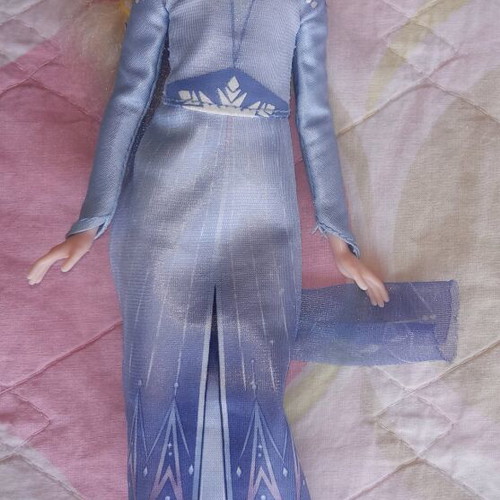 Frozen Elsa singing and Anna light-up dolls used