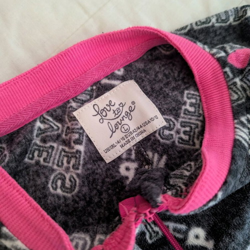 Onesie fleece like new, gray and pink, size L