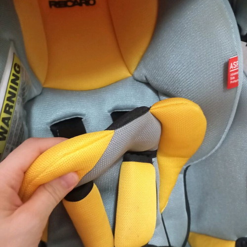 Car seat up to 13kg like new