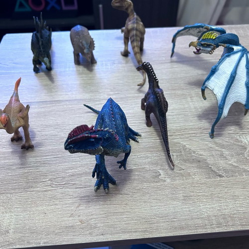 Dinosaur figures like new, collection of 27 pieces