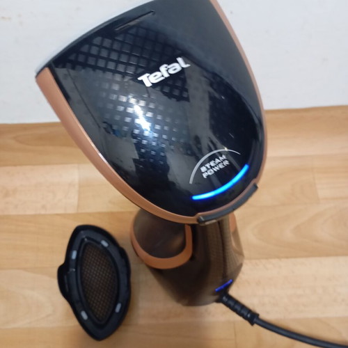 Tefal hand steamer iron used, good working condition