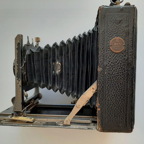 Certo Compur DRP camera used, f=13.5 cm 1:4.5