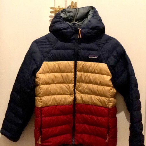 Patagonia Kids Colorblock Puffer Jacket like new, size 6-7 years