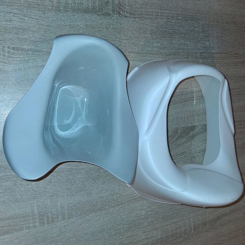 Potty with removable bucket like new