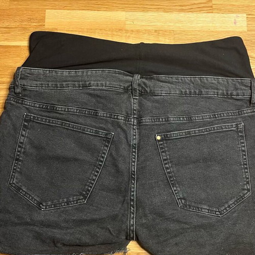 H&M Maternity Denim Shorts Black XL Like New