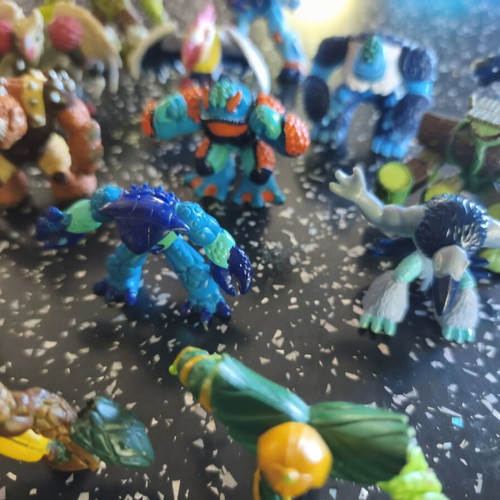Gormiti figures, pack of 24