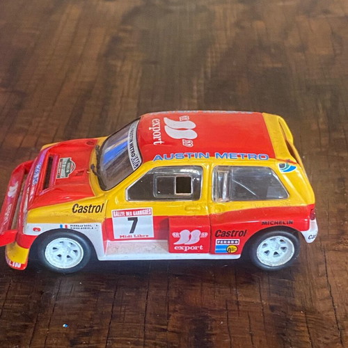 Austin Metro 6R4 toy car like new