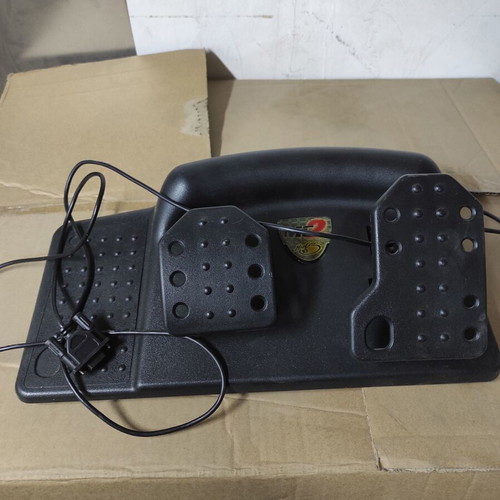 Computer pedals used, minimally used