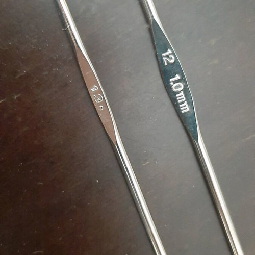 Silver and Tulip knitting needles from Japan like new