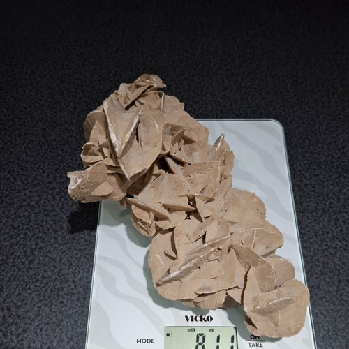 Desert Rose Collection (2 Rare Mineral Pieces - 1.16kg Total)