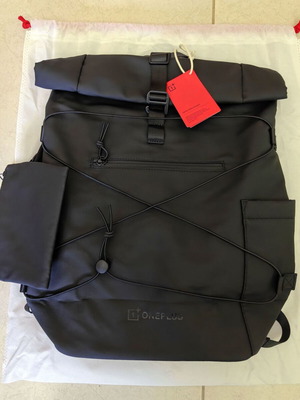 OnePlus Rolltop Backpack καινούργιο, αδιάβροχο, 26L χωρητικότητα, μαύρο