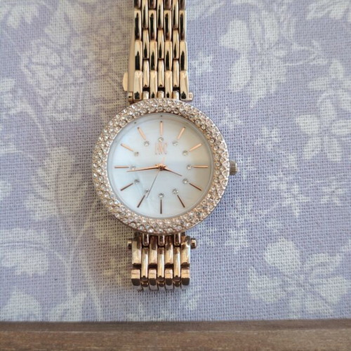I.N.C International Concepts women's watch rose gold like new with crystals