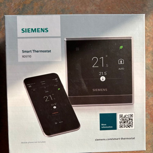 Siemens RDS110 Smart Thermostat new in packaging