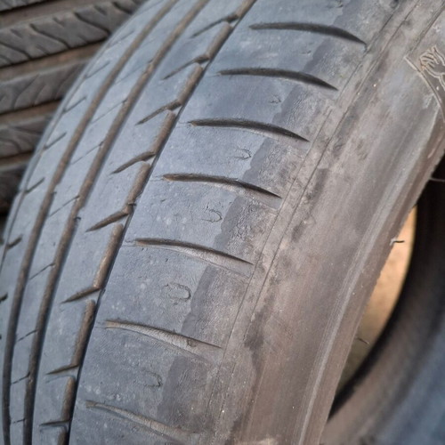 Michelin Primacy HP tires used, 3x 225/55 R16 95W and 1 Walin