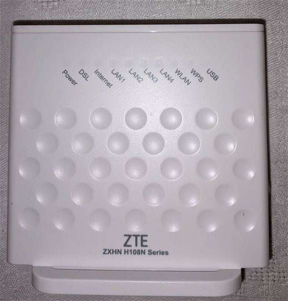 ZTE ZXHN H108N ADSL2+ asirmato Modem Router Wi‑Fi 4 me 4 thires Ethernet