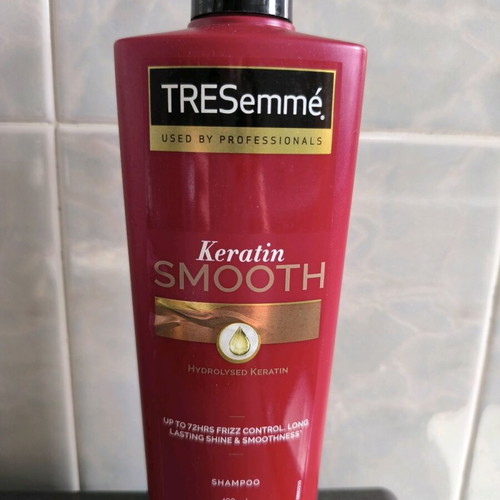 Tresemme shampoo with keratin 400ml like new