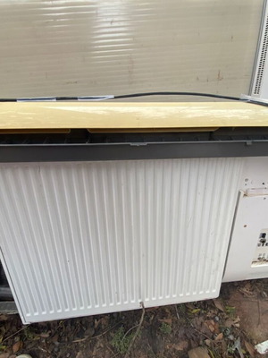 Morris air flow louver for air conditioner used with two motors