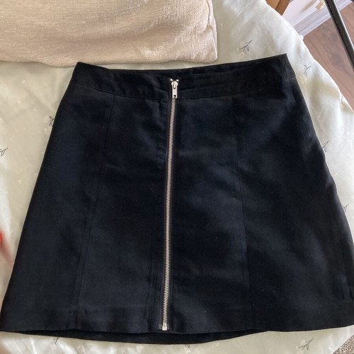H&M skirt black size M like new
