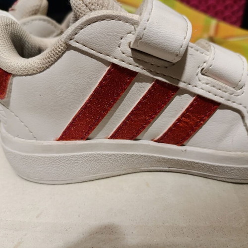 Adidas no 23 used girls' sport shoes white with red stripes