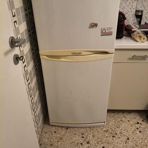 Kitchen set with LG fridge, Hotpoint Ariston stove, Pitsos washing machine like new