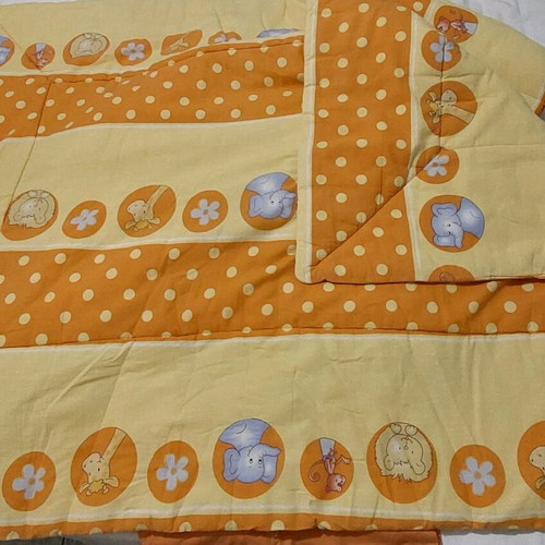 United Colors of Benetton baby bedding set used, yellow and brick with jungle animals