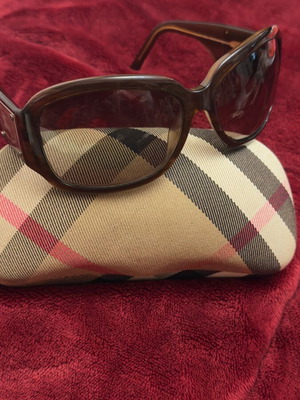 Burberry γυαλιά ηλίου σαν καινούργια, καφέ
