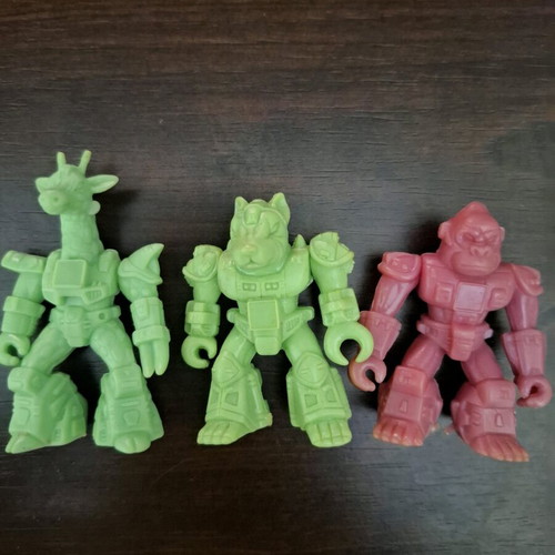 Hasbro Teratomachoi figures used, pack
