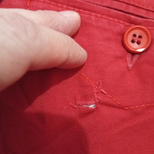 Pants used with 40 cm waist and tear on back pocket