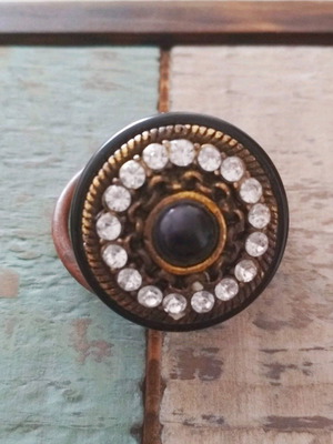 Boho style ring acrylic with black stone and white rhinestones new