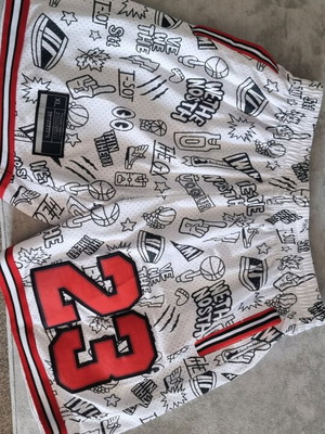 Basketball shorts white size L like new